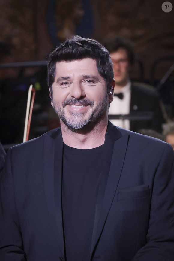 "Je n'ai jamais fait le professeur en me mettant à côté d'eux, au piano. J'ai laissé cette responsabilité à ceux qui savent le faire. Moi, je ne m'en mêle absolument pas."

Exclusif - Patrick Fiori - Backstage - Enregistrement de l'émission "Le Grand Echiquier : Spéciale Arménie" à l'Opéra royal de Versailles, présentée par C.Chazal et A.Manoukian, et diffusée le 31 août sur France 2 © Jack Tribeca / Bestimage