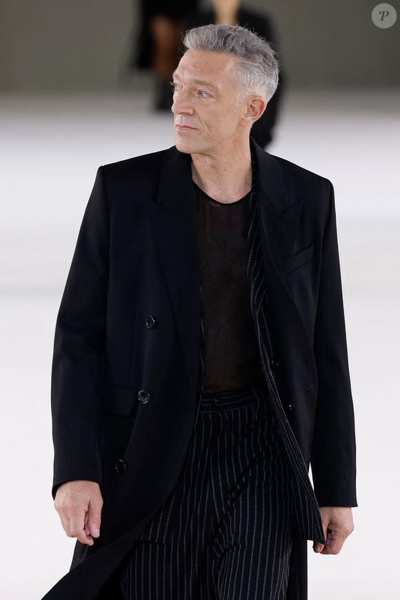 Vincent Cassel - Défilé de mode Hommes printemps-été 2024 "AMI" lors de la fashion week de Paris. Le 22 juin 2023. Agence / Bestimage