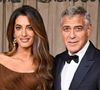 Il voyage en TGV depuis Aix-en-Provence et même depuis Londres avec sa famille.

Amal Clooney et son époux, George Clooney lors de la cérémonie des Albies au Musée d’Histoire naturelle de Londres. Photo par Backgrid UK/ Bestimage