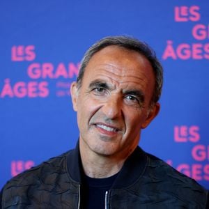 Nikos Aliagas - Vernissage de l'exposition "Les grands âges", photographies de Nikos Aliagas au musée de l'Homme à Paris le 7 avril 2026. © Dominique Jacovides/Bestimage