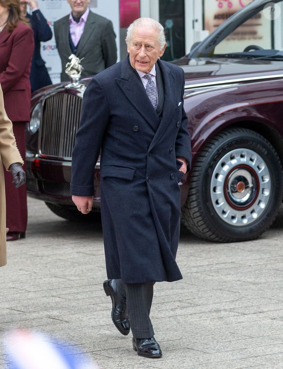 Le roi Charles III d'Angleterre et la reine Camilla visitent le centre d'apprentissage communautaire et familial de Barking, le 18 février 2026, à Londres, Angleterre, Royaume-Uni. Tayfun Salci/ZUMA Press Wire/Bestimage