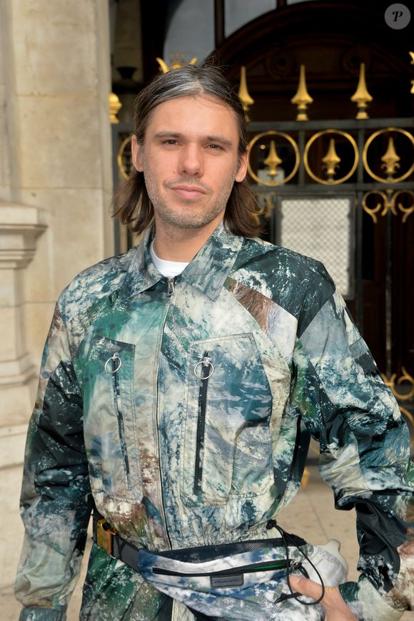 Orelsan - Sortie des people après le défilé Stella McCartney Collection Prêt-à-Porter Printemps/Eté 2020 lors de la Fashion Week de Paris (PFW), le 30 septembre 2019. © Veeren Ramsamy-Christophe Clovis/Bestimage