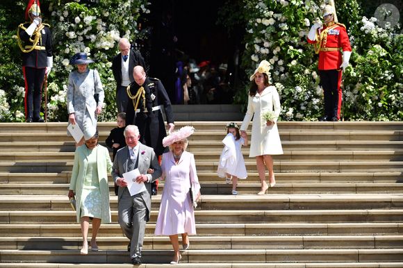 La mère de Meghan Markle, Doria Ragland, le prince de Galles et la duchesse de Cornouailles sont suivis par le duc et la duchesse de Cambridge avec leurs enfants, le prince George et la princesse Charlotte, alors qu'ils quittent la cérémonie de mariage du prince Harry et de Meghan Markle à la chapelle St George, au château de Windsor. Windsor, Royaume-Uni, le samedi 19 mai 2018. Le crédit photo doit être lu comme suit : Ben Stansall/PA Wire /ABACAPRESS.COM