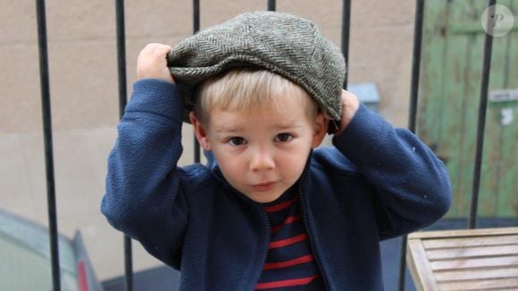 On ne sait pas ce qu'il est arrivé à ce garçonnet de 2 ans et demi, dont des ossements ont été retrouvés par une randonneuse, le 20 mars 2024. 

Le petit Emile.