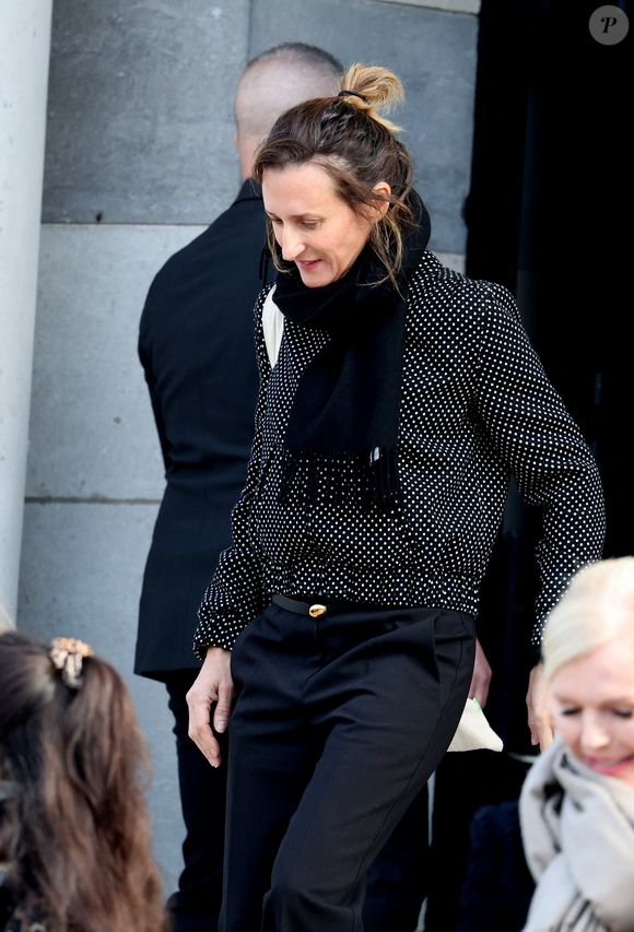 Camille Cottin aux obsèques de sa belle-mère Juliette Cottin en présence de Camille Chamoux au funérarium du Père Lachaise, à Paris, le 26 avril 2025.

Photo : Jacovides-Moreau / Bestimage