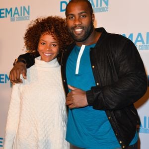 Teddy Riner et sa compagne Luthna Plocus - Avant première du film "Demain tout commence" au Grand Rex à Paris le 28 novembre 2016. © Coadic Guirec/Bestimage