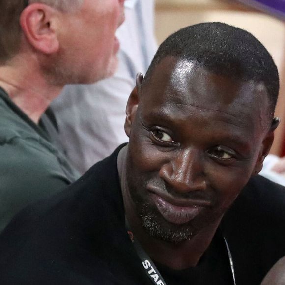 L'acteur français et co-président du Paris Basketball Omar Sy assiste au match 4 de basket-ball de la finale du Championnat de France Elite entre l'AS Monaco et le Paris Basketball (80-74) à la Salle Gaston Medecin, à Monaco, le 22 juin 2025. Stephane Pillaud/Psnewz/Bestimage