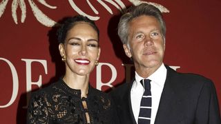 Emmanuel Philibert de Savoie : Avec sa "divine" Adriana, le prince se laisse aller dans une région très prisée en Espagne