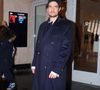 L'acteur n'aime pas vraiment parler de lui

Paris, FRANCE L'acteur Louis Garrel a fait une apparition remarquée à la première de Costumes Paris, portant d'élégantes chaussures brunes Dior. Backgrid USA / Bestimage