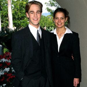 L'actrice pleure la perte de son ami.
James Van Der Beek et Katie Holmes lors du Wb Summer Press Tour, Pasadena, USA, 2011. Photo par Fitzroy Berrett/Zuma/ABACAPRESS.COM