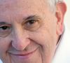 Décédé à l'âge de 88 ans, les causes de sa mort ont été dévoilées.

Jorge Mario Bergoglio, plus connu sous son nom de règne, François, est mort ce lundi 21 avril à 88 ans. Né en 1936 à Buenos Aires en Argentine, Jorge Mario Bergoglio était le premier pape non-européen depuis le VIIIe siècle.

Photo : Backgrid UK/ Bestimage