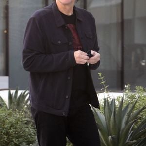 Jim Carrey, accompagné d'une femme, à Los Angeles, Californie, Etats-Unis, le 27 janvier 2022.

© Coleman-Rayner / Bestimage
