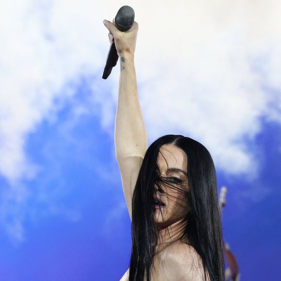 Exclusif - Katy Perry sur la scène du "Gala des pièces jaunes, le concert événement" à Paris La Défense Arena à Nanterre le 23 janvier 2025.
© Jacovides / Moreau / Bestimage