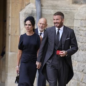 David Beckham, avec sa femme Victoria, a été décoré par le roi Charles au château de Windsor, Windsor, Berkshire, Royaume-Uni, le 4 novembre 2025. Photo by Andrew Matthews/PA Photos/ABACAPRESS.COM
