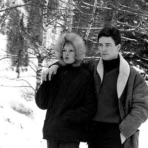 La photo d'archive prise dans les années 1960 montre Brigitte Bardot et son mari Jacques Charrier à Chamonix, en France. . Photo by Globe Photos/Zuma Press/ABACAPRESS.COM