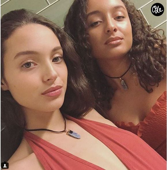 Eleejah Noah pose avec sa petite soeur Jenaye sur Instagram