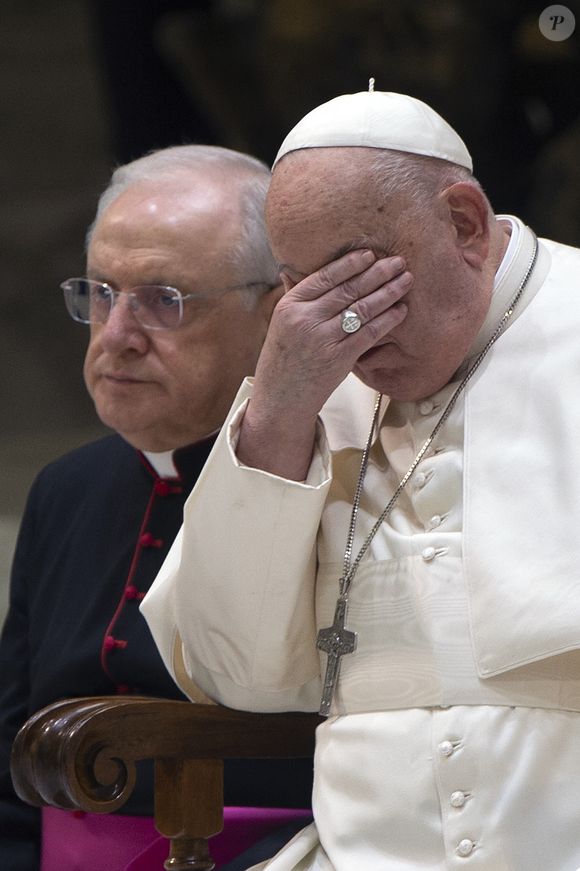 Ce lundi 21 avril, le pape François est mort

Le pape François dirige l'audience générale hebdomadaire dans la salle Paul VI au Vatican le 12 février 2025.