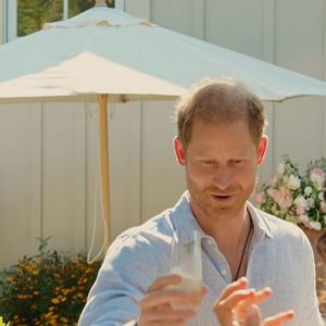 La série lifestyle de Meghan Markle sur Netflix a commencé à être diffusée — et se termine par un petit brunch entre amis en compagnie de son mari, le prince Harry, et de sa mère, Doria Ragland. Le 4 mars 2025 © JLPPA / Bestimage