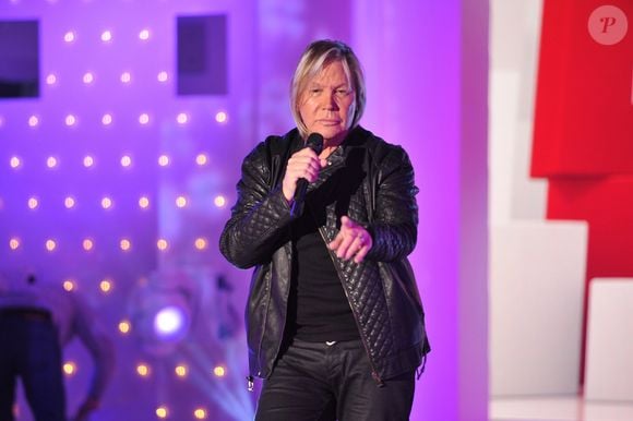 Mais les droits d'auteur de Patrick Juvet ont, semble-t-il, déjà permis de renflouer les dettes : "Juste avant la pandémie, ses droits d’interprète et de compositeur représentaient en moyenne 150 000 euros par an", a expliqué Yann Ydoux.

Patrick Juvet à l'émission "Vivement dimanche".

Photo : Guillaume Gaffiot / Bestimage