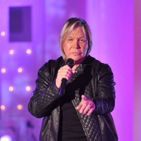 Mais les droits d'auteur de Patrick Juvet ont, semble-t-il, déjà permis de renflouer les dettes : "Juste avant la pandémie, ses droits d’interprète et de compositeur représentaient en moyenne 150 000 euros par an", a expliqué Yann Ydoux.

Patrick Juvet à l'émission "Vivement dimanche".

Photo : Guillaume Gaffiot / Bestimage