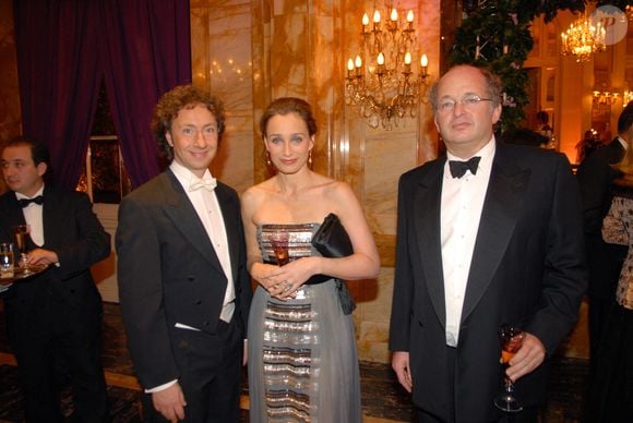 Ensemble, ils sont devenus parents de trois enfants : Hannah (née en 1988), Joseph (né en 1991), et George (né en 2000). 

Kristin Scott Thomas avec François Olivennes, Paris, Hotel de Crillon, novembre 2006 @Guibbaud-Nebinger-Orban/ABACA