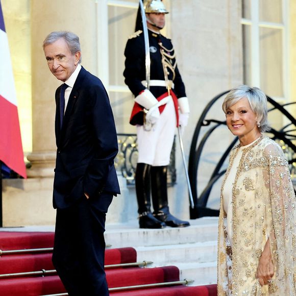 Bernard Arnault et sa femme Hélène Mercier-Arnault arrivant au dîner d'état au palais de l'Elysée à Paris en l'honneur de la visite du roi et de la reine de Belgique en France le 14 octobre 2024.

© Dominique Jacovides / Bestimage