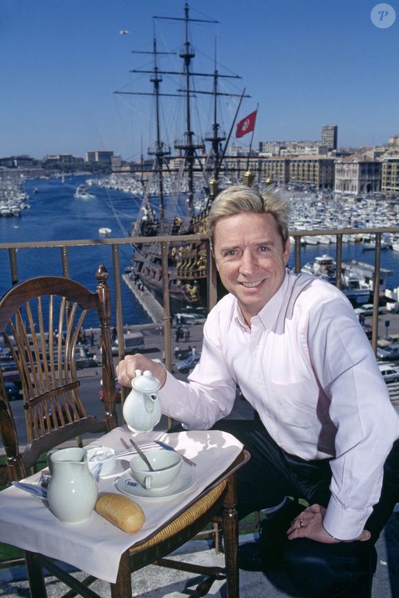 Photo d'archives prise en 1994 de feu l'animateur de télévision Pascal Sevran en tournée à Marseille, France. Photo par Pascal Baril/ABACAPRESS.COM