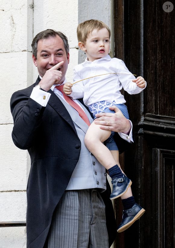 Guillaume de Luxembourg et le prince Charles de Luxembourg assistent au mariage religieux de la princesse Alexandra de Luxembourg et de Nicolas Bagory à l'église Saint Trophyme à Bormes-les-Mimosas, France, le 29 avril 2023. ©  Robin Utrecht/ABACAPRESS.COM