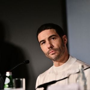 Tahar Rahim à la conférence de presse du film "Alpha" (Compétition) lors du 78ème Festival International du Film de Cannes, le 20 mai 2025. 
© Valentina Claret / Pool Cannes / Bestimage
