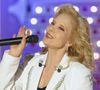 Sylvie Vartan fascine toujours le public avec son élégance intemporelle.

Sylvie Vartan lors de l'émission "Vivement Dimanche". © JLPPA / Bestimage