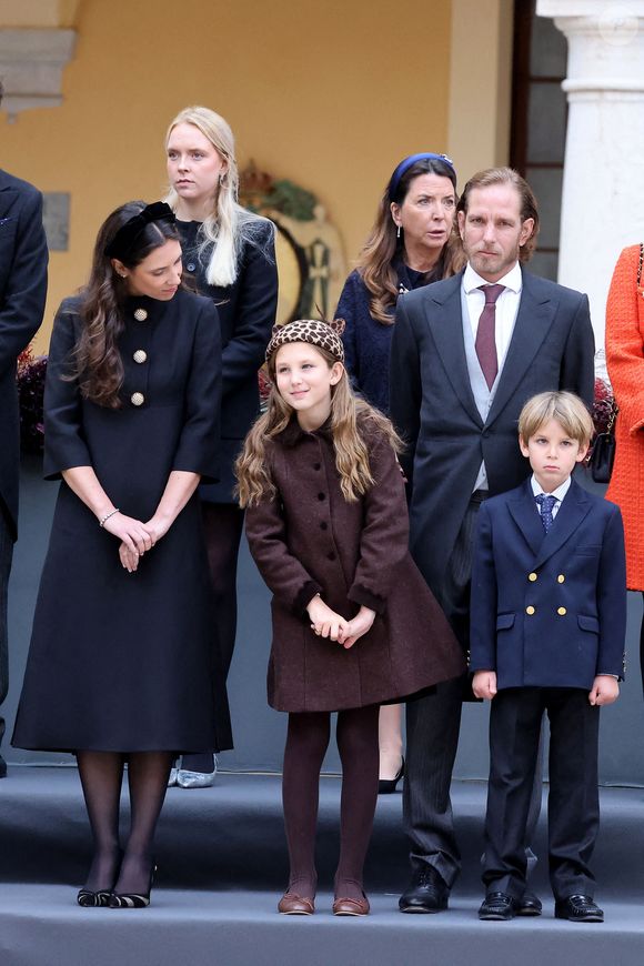Tatiana Santo Domingo, Andrea Casiraghi, leurs enfants India, Maximilian vus dans la cour du palais lors de la fête nationale à Monaco Célébrations de la fête nationale à Monte-Carlo, Monaco le 19 novembre 2025. Photo par Dominique Jacovides-Bruno Bebert/Pool/ABACAPRESS.COM