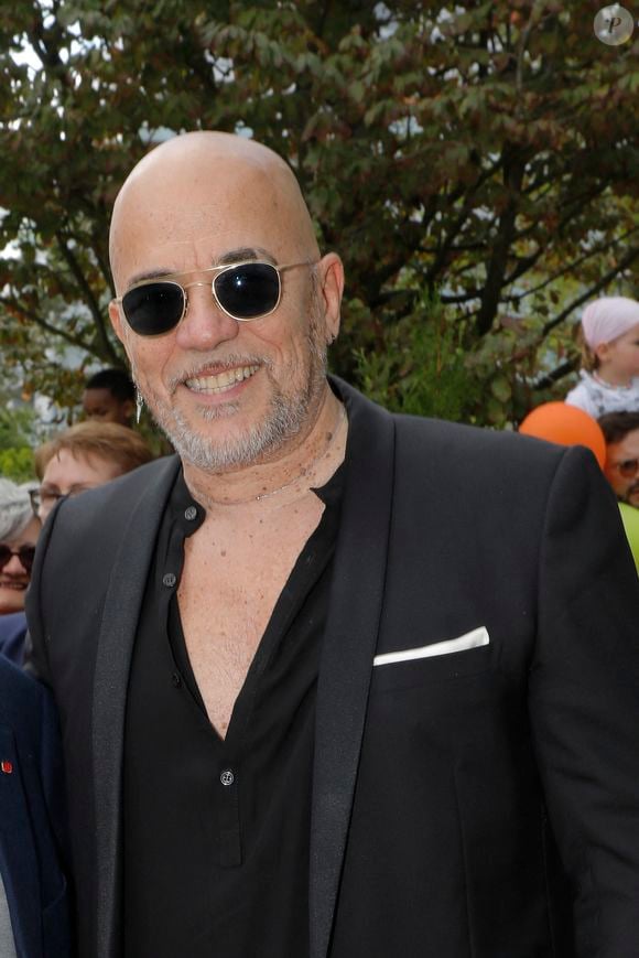 Exclusif - Pascal Obispo à l'Inauguration de la place Line Renaud a Rueil-Malmaison le 22 Juin 2024.
© Jlppa / Bestimage