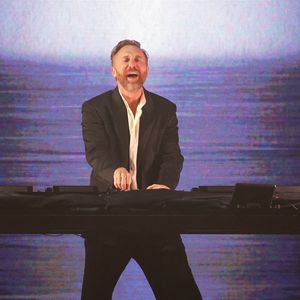 10 mai 2025, Huntington Beach, Californie, États-Unis : David Guetta se produit sur scène lors du Wango Tango 102.7 KIIS FM d'iHeartRadio à Huntington City Beach. (Crédit image : © Casey Flanigan/SOPA Images via ZUMA Press Wire)