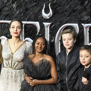 Vivienne Jolie-Pitt, Angelina Jolie, Zahara Jolie-Pitt, Shiloh Jolie-Pitt et Knox Leon Jolie-Pitt assistent à la première de "Maléfique : Le Pouvoir du Mal" à Londres, le 9 octobre 2019. BestImage