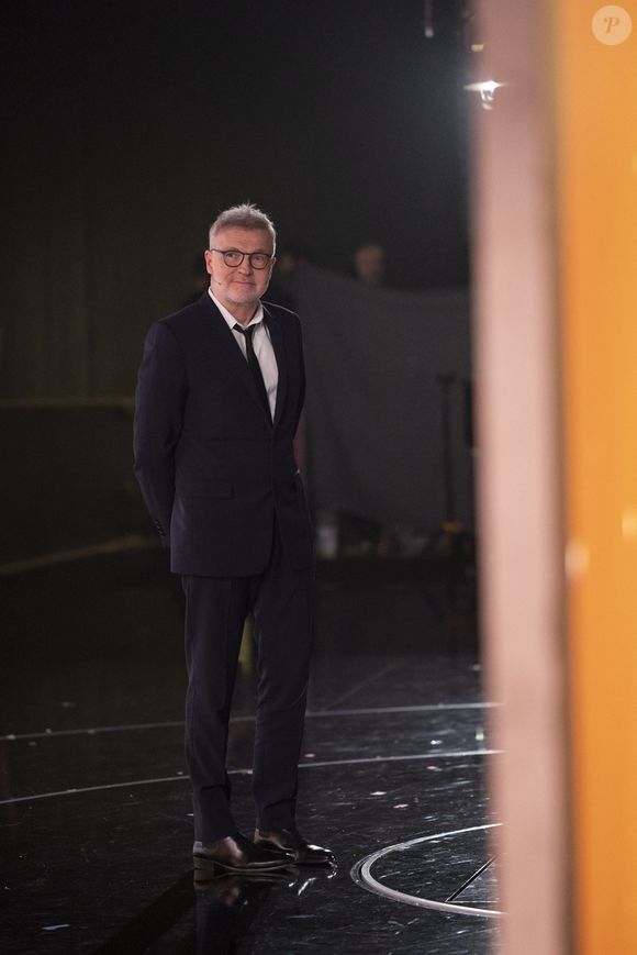L'animateur vient en effet d'annoncer avoir perdu l'une de ses émissions.

Exclusif - Laurent Ruquier - Backstage - Enregistrement de l'émission "La chanson secrète", présentée par N.Aliagas et diffusée le 29 décembre sur TF1
© Guillaume Gaffiot-Cyril Moreau / Bestimage