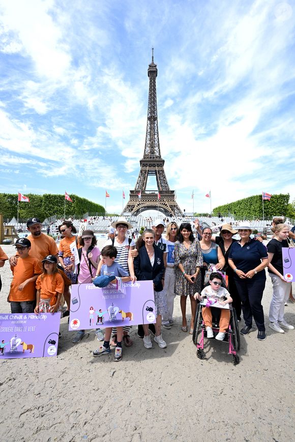 Virginie Coupérie-Eiffel et Philippe Rozier avec l’association Cheval & Handicap lors du Longines Paris Eiffel Jumping le 20 juin 2025

© Perusseau / Veeren / Bestimage