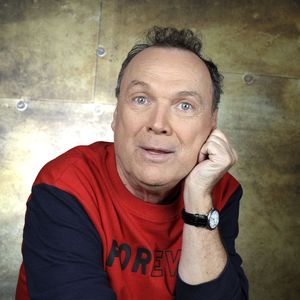 Portrait de Julien Lepers, lors de l'enregistrement de l'émission "Chez Jordan" à Paris. Le 5 octobre 2022
© Cédric Perrin / Bestimage