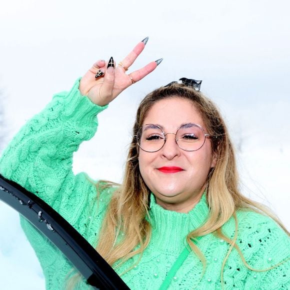 Marilou Berry - Les célébrités prennent le volant sur le circuit sur glace Skoda dans le cadre du 27ème festival International du Film de Comédie de l'Alpe d'Huez, le 19 janvier 2023. 
© Dominique Jacovides / Bestimage