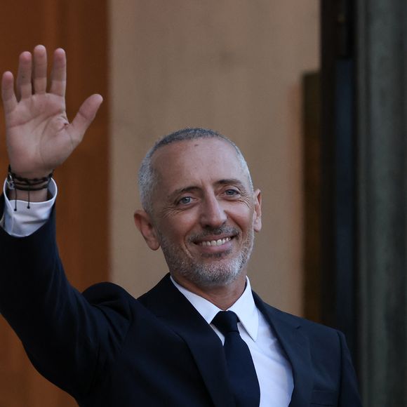 Gad Elmaleh se lance dans un nouveau projet dans le sud

L'humoriste et acteur, Gad Elmaleh arrive au palais de l'Élysée pour un dîner offert aux chefs d’état et de gouvernement par le président de la république dans le cadre du XIXe Sommet de la Francophonie à Paris. © Stéphane Lemouton / Bestimage