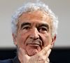 Discret depuis sa séparation avec Estelle Denis, officialisée en 2022, l’ancien sélectionneur semblait pourtant avoir retrouvé l’amour ces derniers mois. 

Raymond Domenech participe à une rencontre Football passion lors du Festival Sport, Littérature et Cinéma à l'Institut Lumière à Lyon le 31/01/2026. © Sandrine Thesillat / PsnewZ / Bestimage