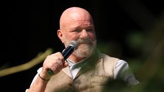 Philippe Etchebest perd ses moyens en évoquant l'adoption de son fils Louis-Oscar à 9000km de la France