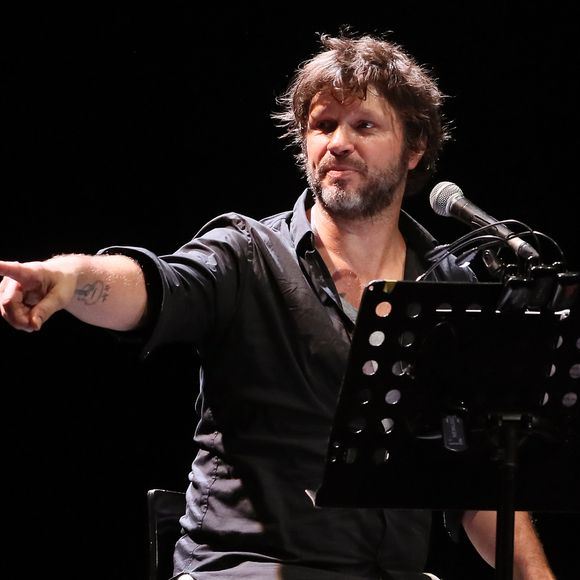 Un infirmier affirme avoir consulté un dossier médical évoquant des blessures graves sur Krisztina Rády, quelques mois avant sa mort.

Exclusif - Bertrand Cantat (ex-membre du groupe "Noir Désir" et actuel membre du groupe "Détroit") fait une pause dans sa carrière musicale et se lance dans une tournée de lecture de textes poétiques avec deux musiciens autour de lui. Cenon, le 22 septembre 2016.
© Patrick Bernard/ Bestimage
