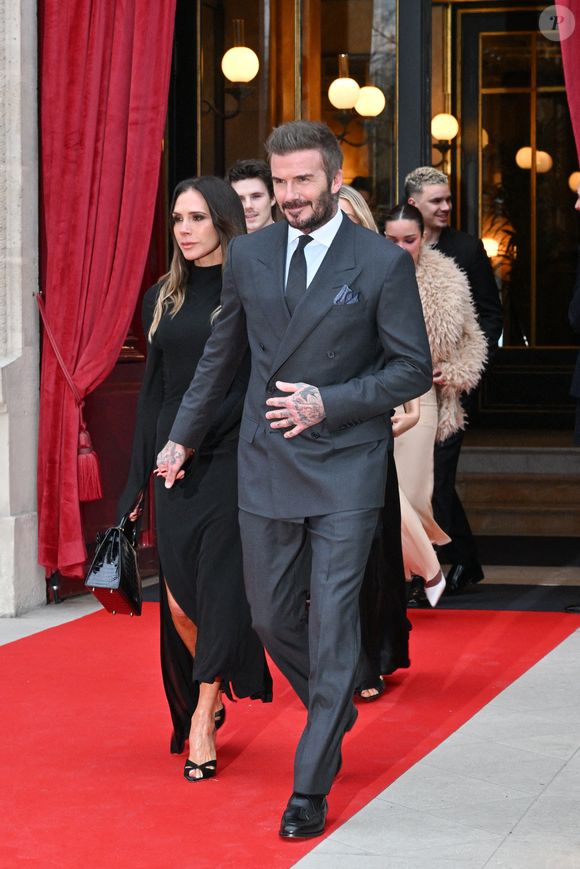 Le clan Beckham a essayé de recoller les morceaux, en vain

David Beckham, Victoria Beckham, Cruz Beckham, Romeo Beckham sont sortis de l'hôtel pendant la semaine de la mode haute couture à Paris, France, le 26 janvier 2026. Photo by Julien Reynaud/APS-Medias/ABACAPRESS.COM