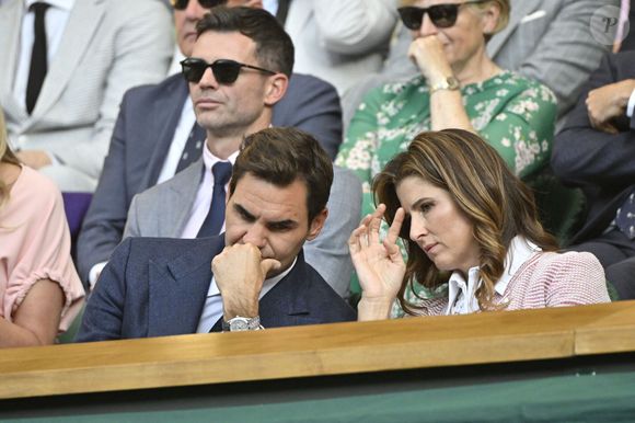 Roger Federer et sa femme Mirka assistent au tournoi de tennis de Wimbledon le 7 juillet 2025. © Chryslene Caillaud / PsnewZ / Bestimage