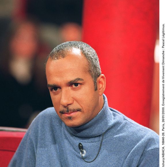 Il dit avoir connu « le Paris normal » et estime qu’aujourd’hui la ville est « devenue inhumaine ».

Paris, 26/01/2000. Enregistrement de "Vivement Dimanche" © Jean-Jacques Datchary/ABACA.