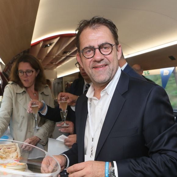 Michel Sarran, ex-juré de "Top Chef", est monté au créneau.

Exclusif - Michel Sarran - Inauguration de la nouvelle ligne LGV (Ligne Grande Vitesse) Paris-Bordeaux. Le TGV est parti de la gare Montparnasse à 8h41. Le 1er juillet 2017
© CVS / Bestimage