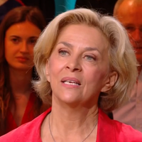 "Plus personne ne veut de moi" : Corinne Touzet passée par un vide professionnel, elle raconte ce qu'elle a traversé à Léa Salamé