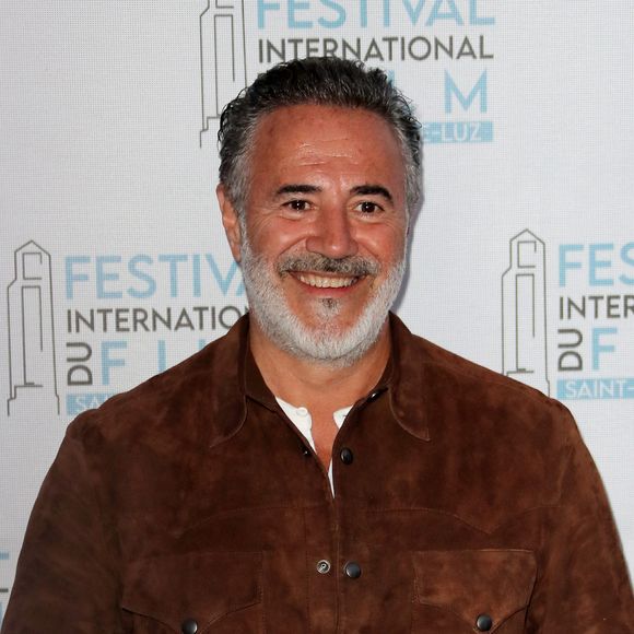 José Garcia, actuellement à l'affiche du film Élise sous emprise, lève le voile sur son quotidien d'aidant auprès de sa mère

José Garcia présente le film "Elise sous emprise" lors du 12ème festival international du film de Saint-Jean de Luz.
© Patrick Bernard / Bestimage