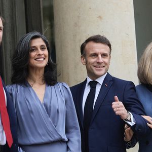 Le président français Emmanuel Macron et sa femme la Première Dame Brigitte Macron accueillent le vice-président américain J.D. Vance (James David Vance) et sa femme Usha Vance pour un déjeuner de travail, en marge du Sommet d'action sur l'intelligence artificielle (IA), au palais présidentiel de l'Elysée, à Paris, France, le 11 février 2025. © Cyril Moreau/Bestimage