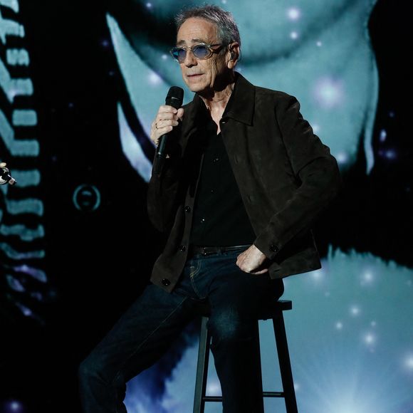 Exclusif - Alain Chamfort - Surprises - Enregistrement de l'émission "La Boîte à Secrets N°20" dans les studios de la Cité du Cinéma à Saint-Denis, présentée par F.Bollaert et diffusée le 10 janvier sur France 3
© Christophe Clovis / Bestimage